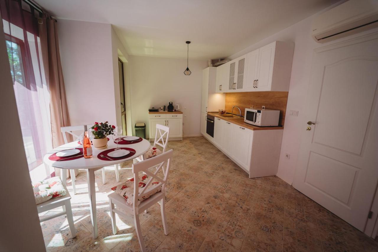 Andreya'S Sea Apartment-Beach, Sea Garden ,Old Town, Free Parking, Free Evcharging Station Varna Exteriör bild